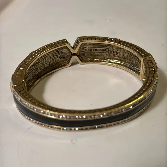 Heidi Daus Bangle Hinged Clamper Bracelet  Crystal & Black Enamel over Gold - Picture 4 of 9